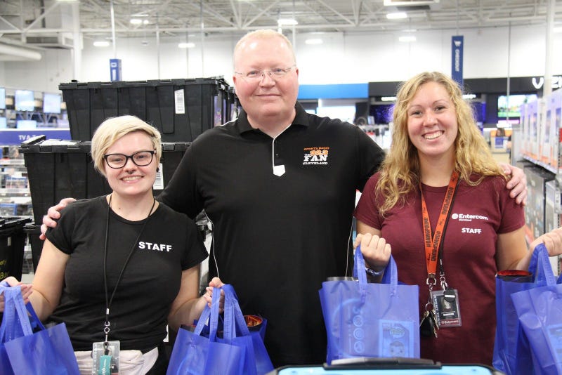 Anthony Russo Avengers: Endgame Signing at Best Buy Cleveland