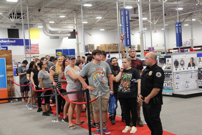 Anthony Russo Avengers: Endgame Signing at Best Buy Cleveland