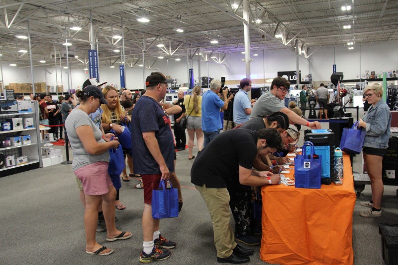 Anthony Russo Avengers: Endgame Signing at Best Buy Cleveland