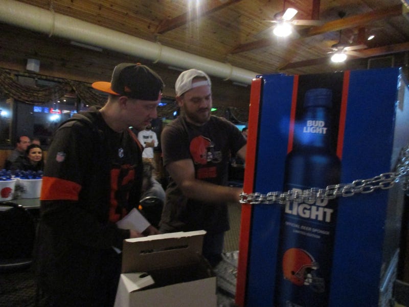 Victory Fridge giveaway 12-27