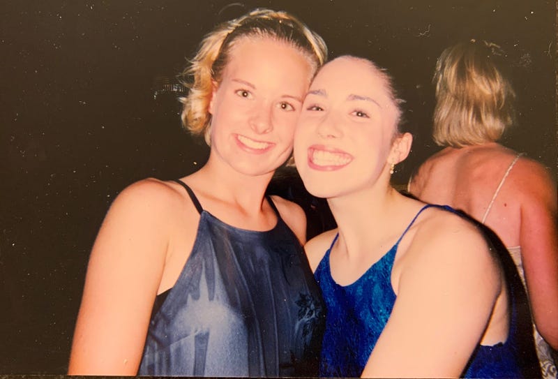Elizabeth and her cousin Jennie