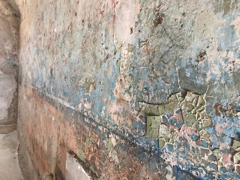 When the walls of Al Capone's cell were being prepared to be plastered in the beginning of the year, 20 layers of paint were uncovered, revealing another fold in the gangster's history.