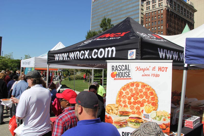 The Sports Junkies and 106.7 The Fan join Ally Bank at Willie's Brew & Que for a Home Run Derby pregame celebration! 