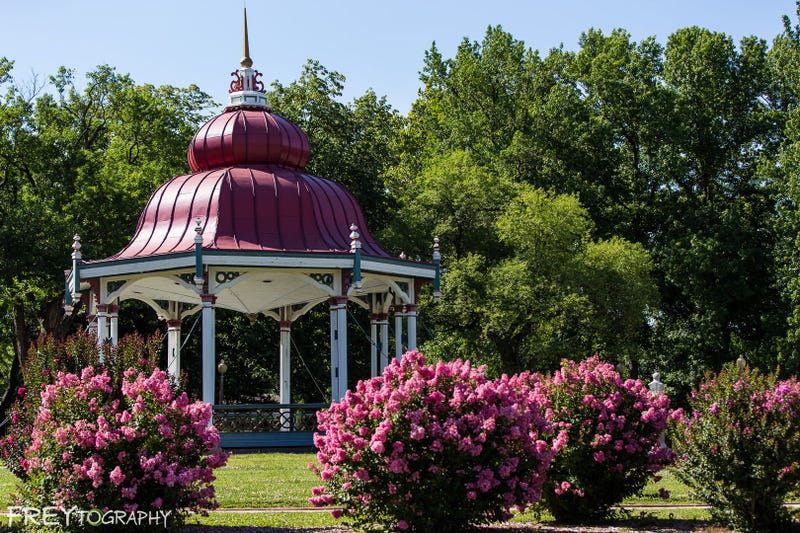 Music Stand at Tower Grove Park. Photo by Kari R. Frey, Freytography