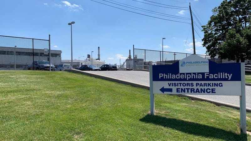 Benzene levels still high outside South Philly refinery explosion site, environmental group claims