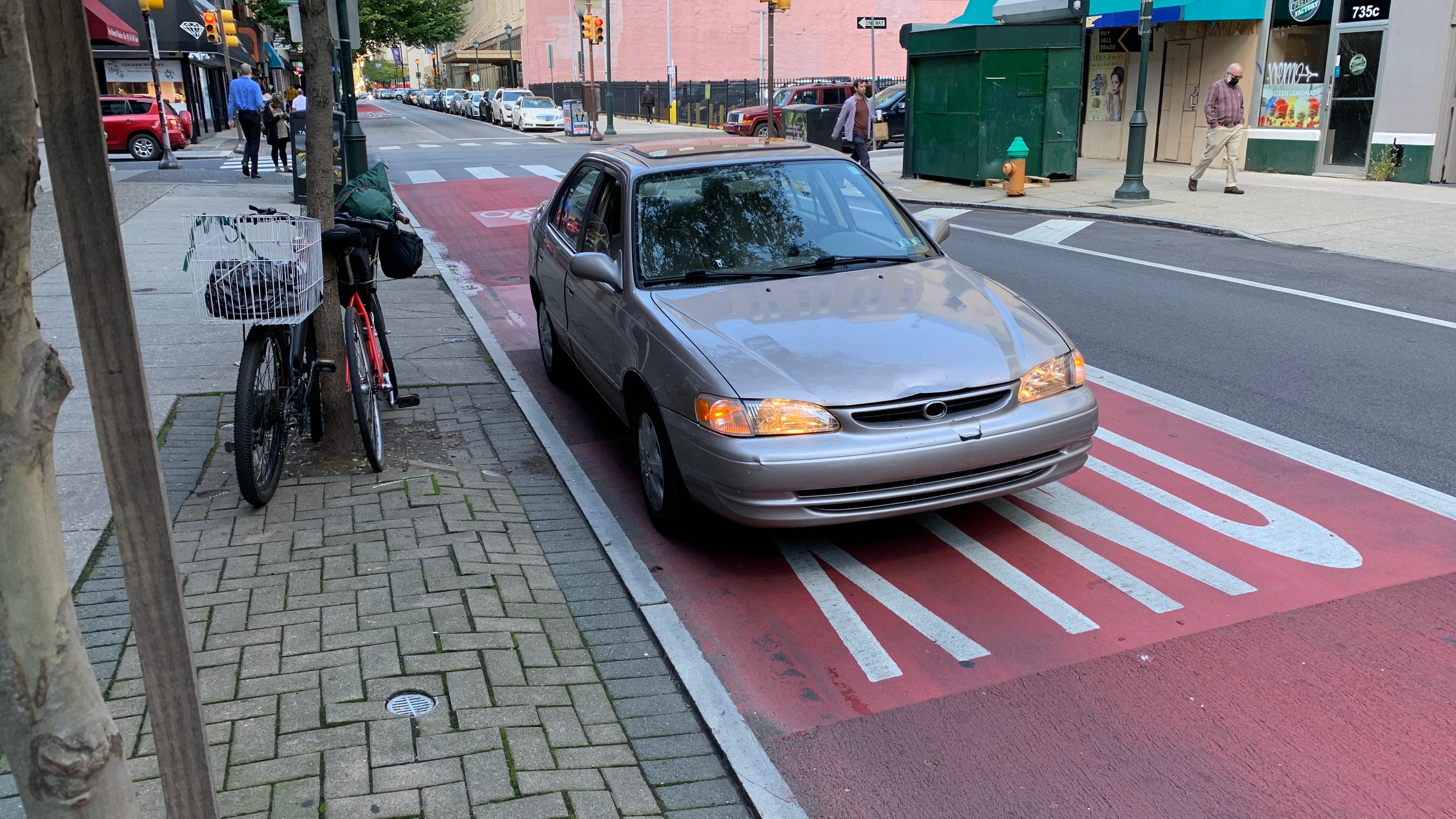 AI cameras on SEPTA detecting thousands of cars illegally parked in bus lanes