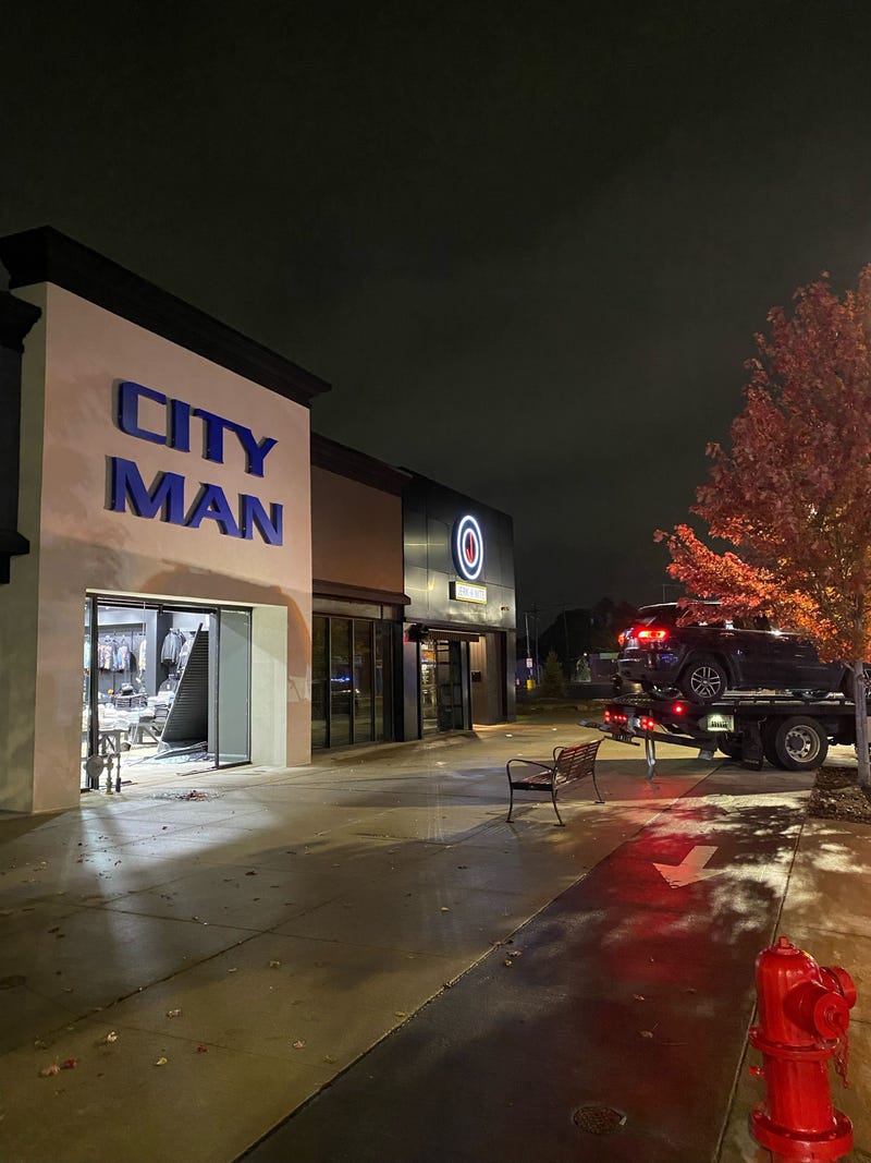 SUV crashed into men's clothing store in Detroit