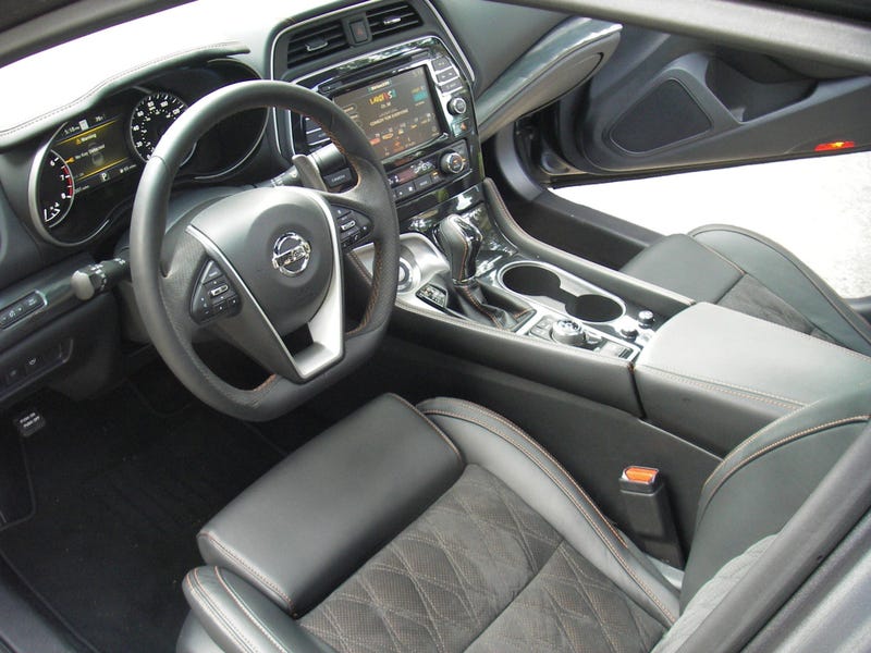 Nissan Maxima 