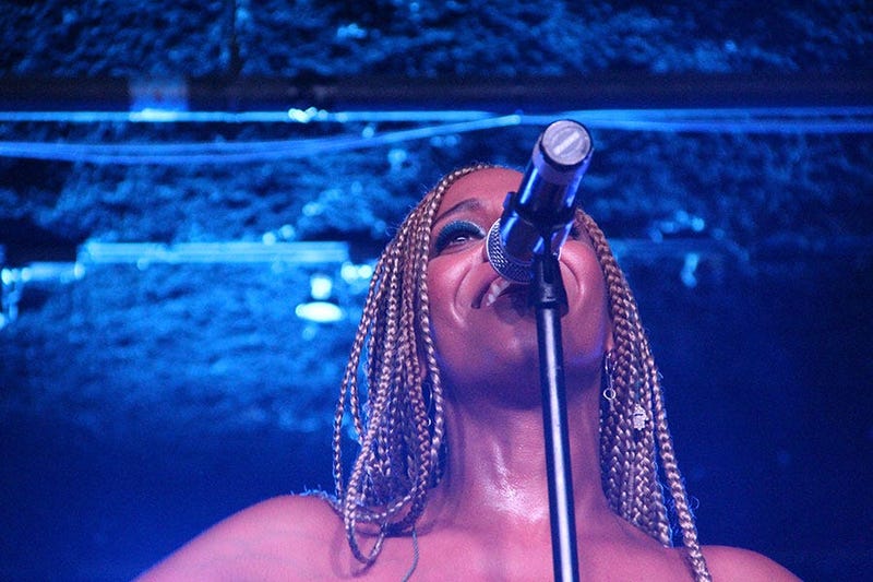 Jade Novah smiles during her summer 2018 V-103 Soul Sessions performance in Atlanta