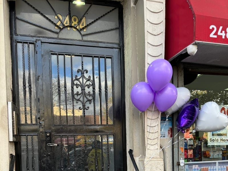 The day of Jah'Meik Modlin's death, community members gathered outside his Harlem apartment at 2484 Seventh Ave. for a vigil.