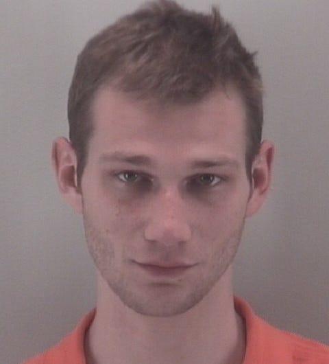Protesters charged with trespassing at Lee Monument