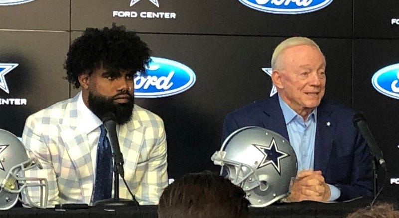 Jerry Jones And Ezekiel Elliott