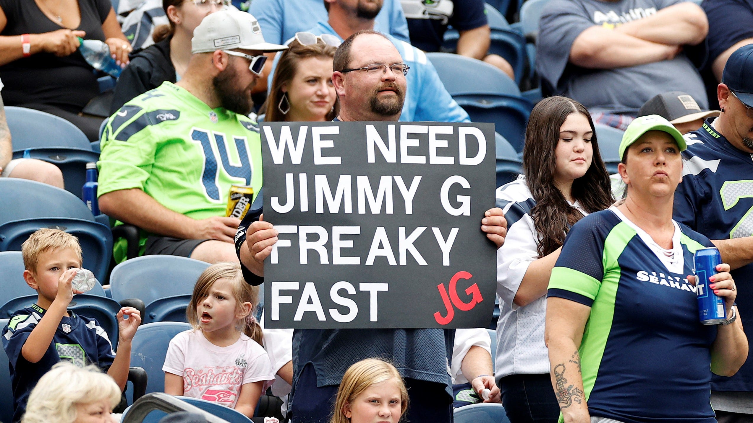 Desperate Seahawks fan makes sign clamoring for Jimmy Garoppolo