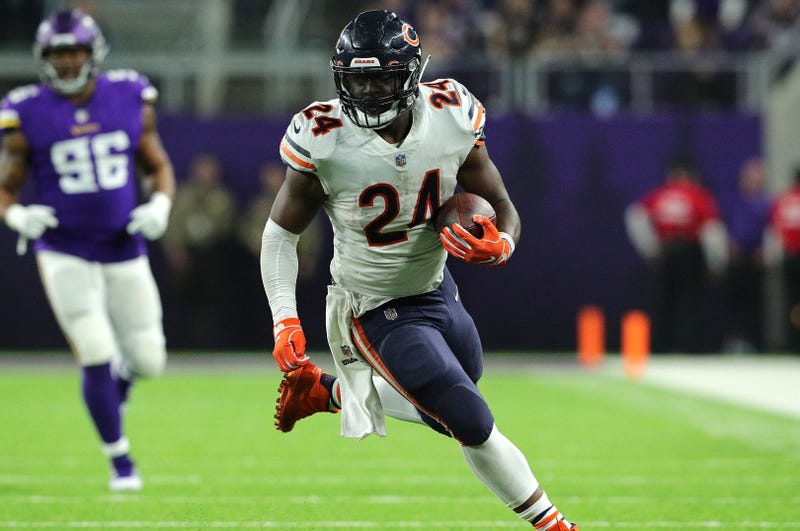 Bears running back Jordan Howard (24)