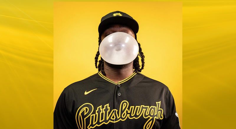 Josh Bell in new Pirates uniform