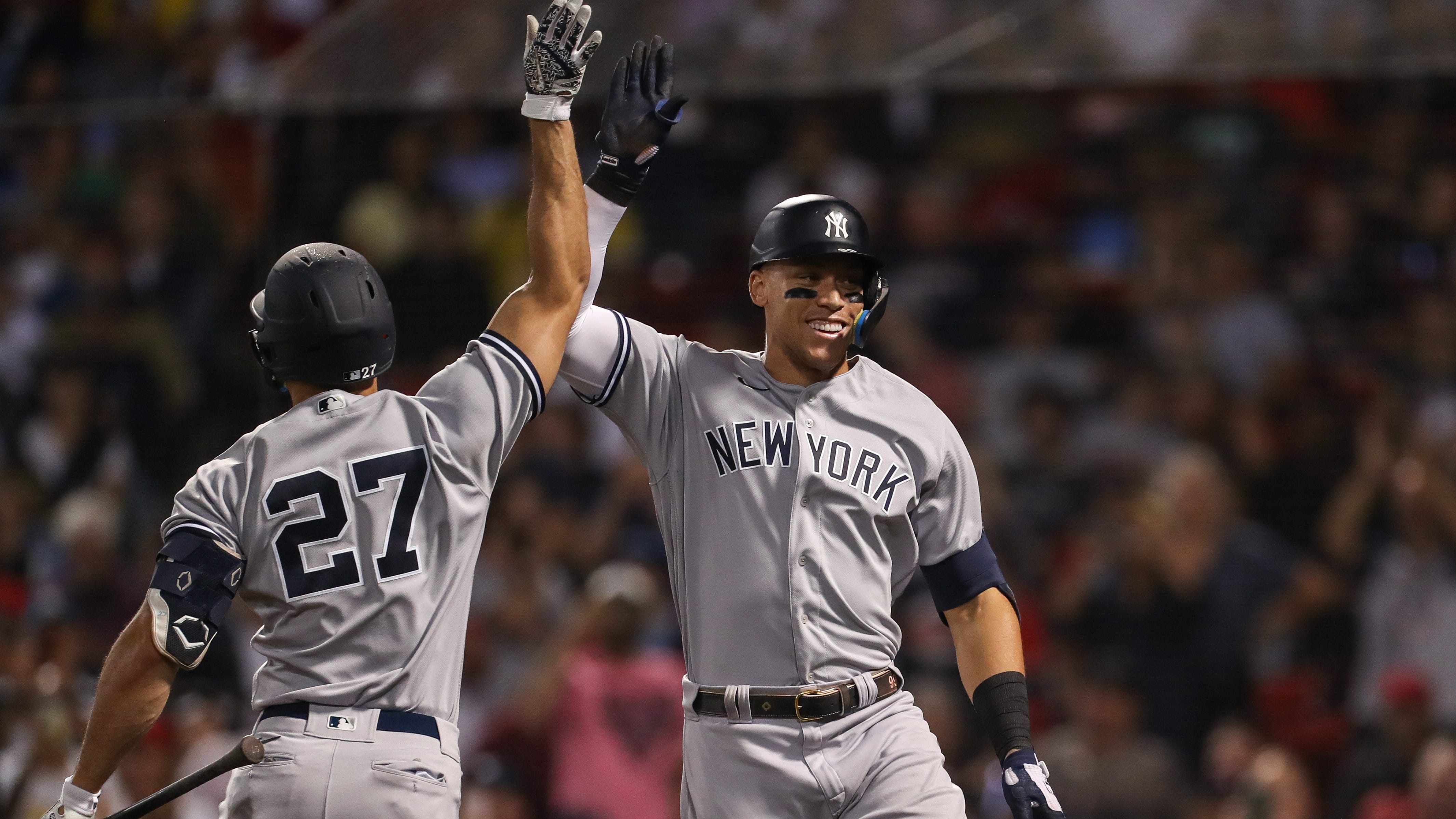 Sports world reacts as Aaron Judge returns to Yankees ending wild free-agent ride