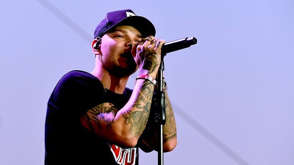 To Help Get You in the 'Back to School' Mindset, Kane Brown Reads His Favorite Book