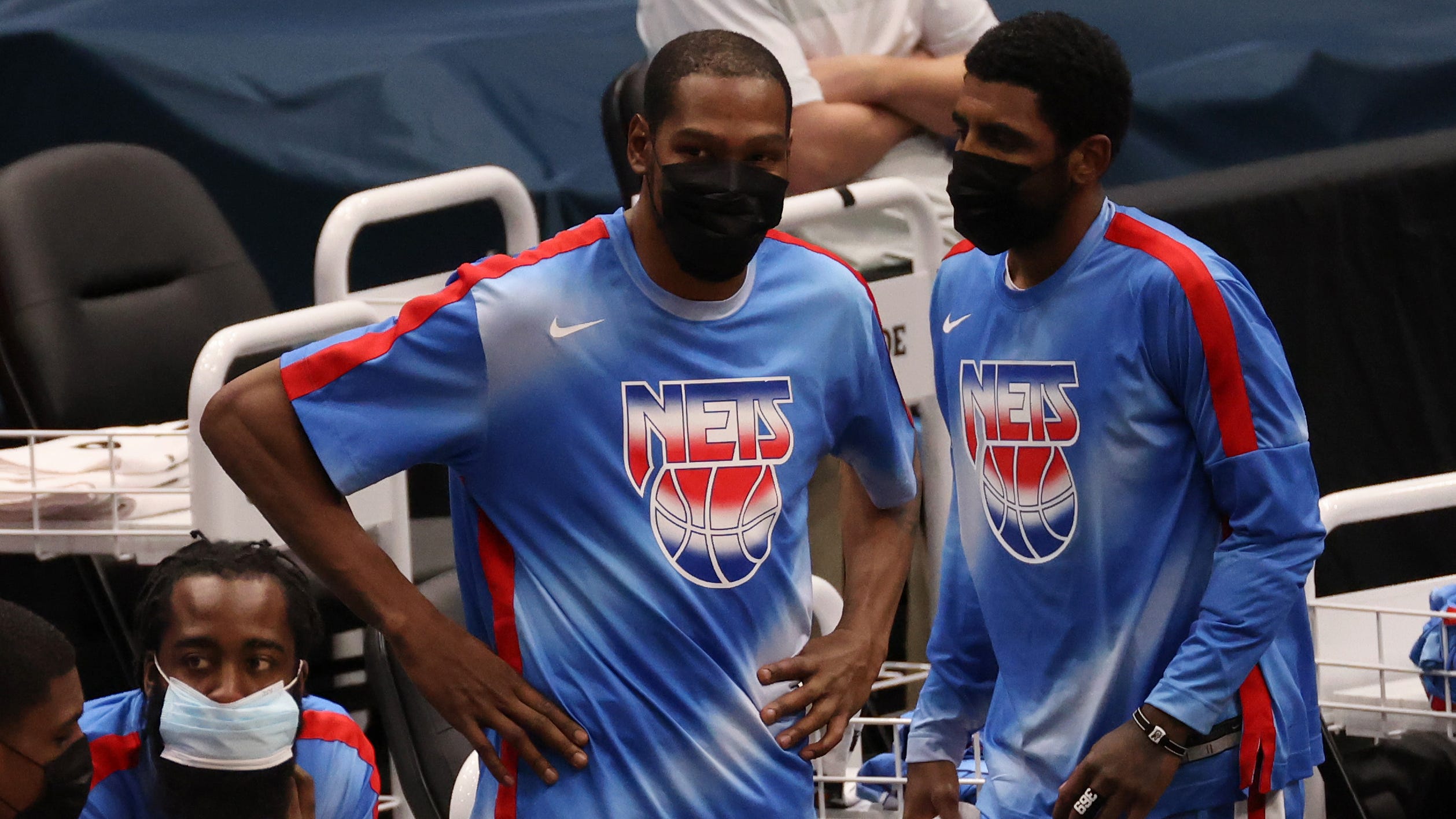 NBA postpones 5 more games amid COVID surge