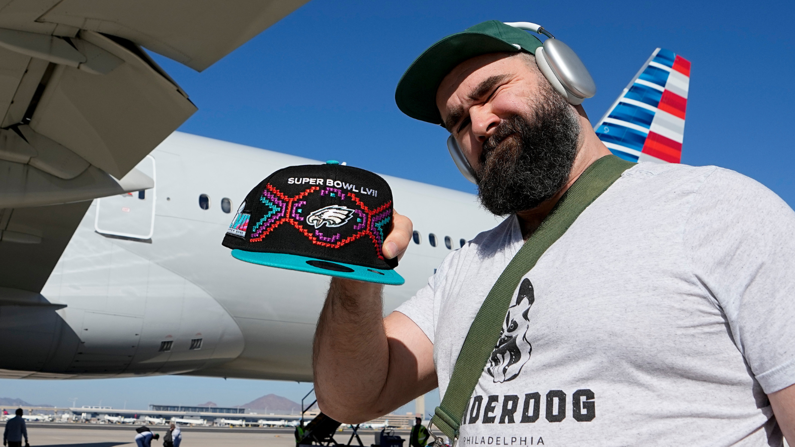 Photos: Eagles land in Phoenix for Super Bowl 57