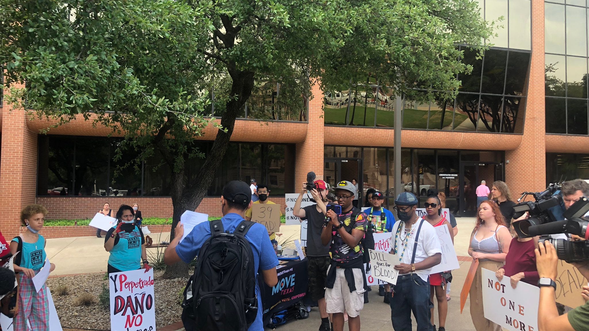 Family, supporters of woman arrested in Tarrant County call for sheriff's resignation