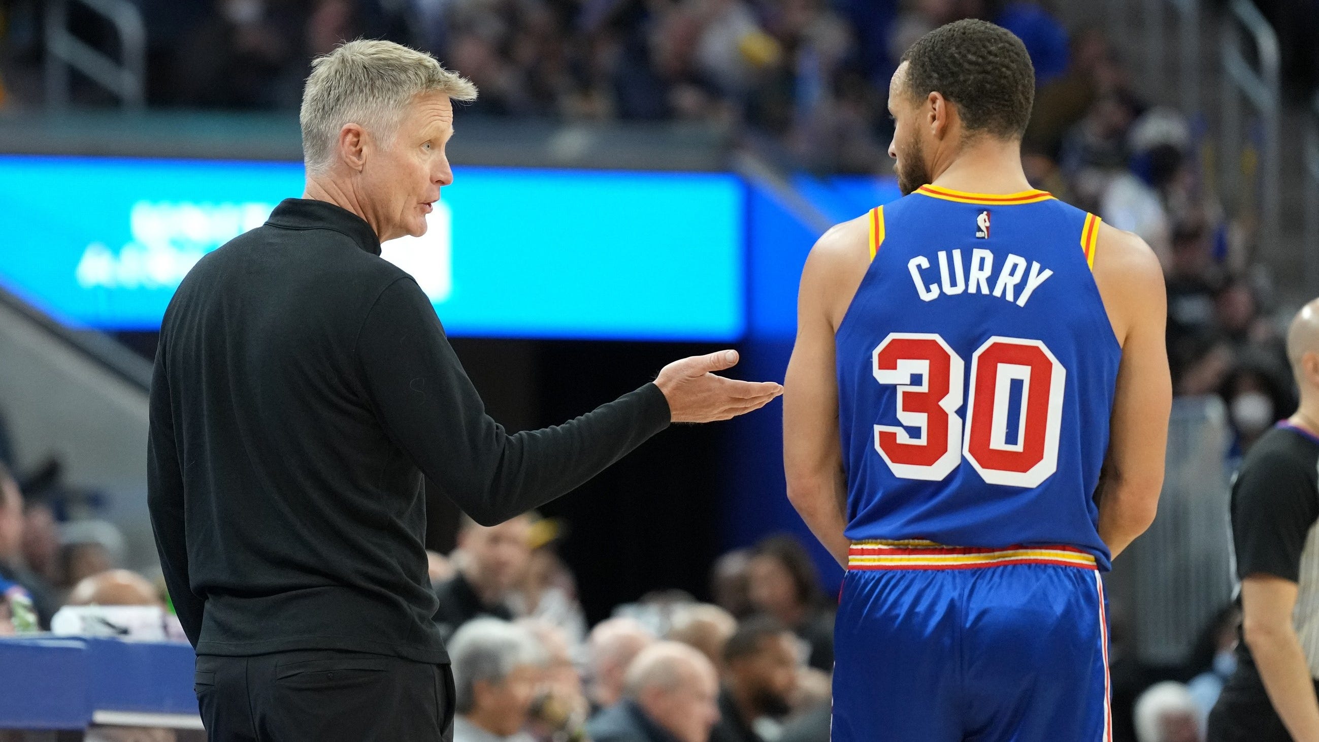 Steve Kerr says Steph Curry would benefit from homecourt advantage