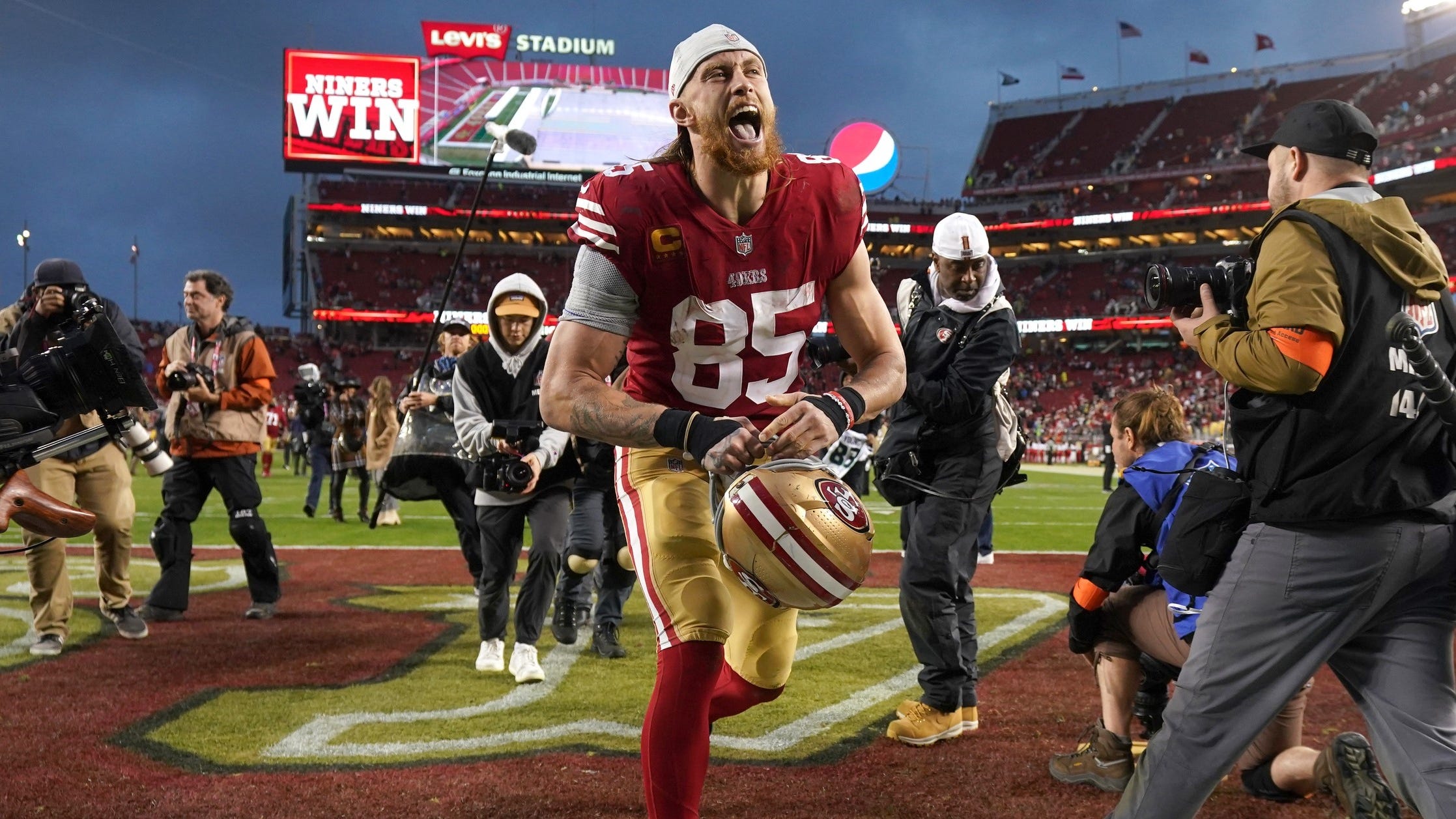 49ers tight end George Kittle makes cameo at Wrestlemania 39