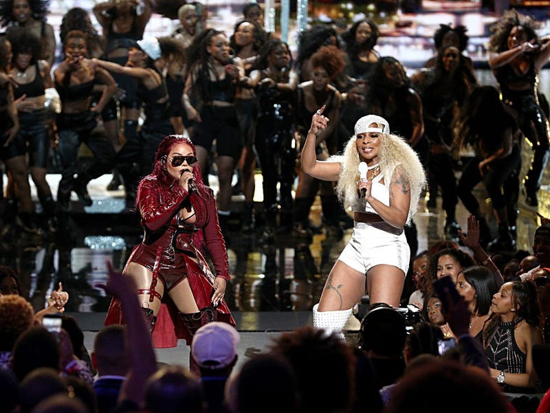 LOS ANGELES, CALIFORNIA - JUNE 23: (L-R) Lil' Kim and Mary J. Blige perform onstage at the 2019 BET Awards at Microsoft Theater on June 23, 2019 in Los Angeles, California. 