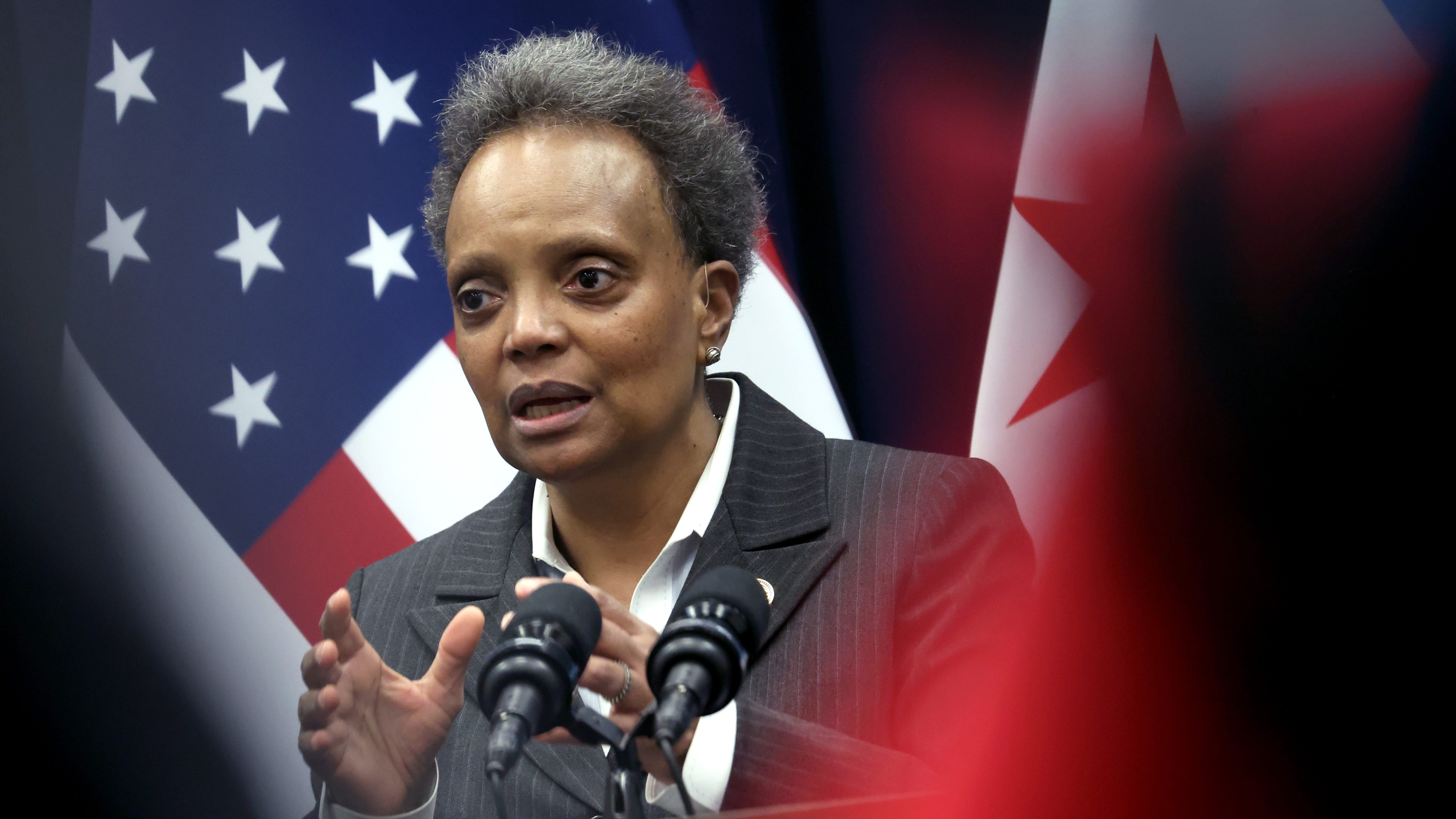Lightfoot praises her outgoing police superintendent