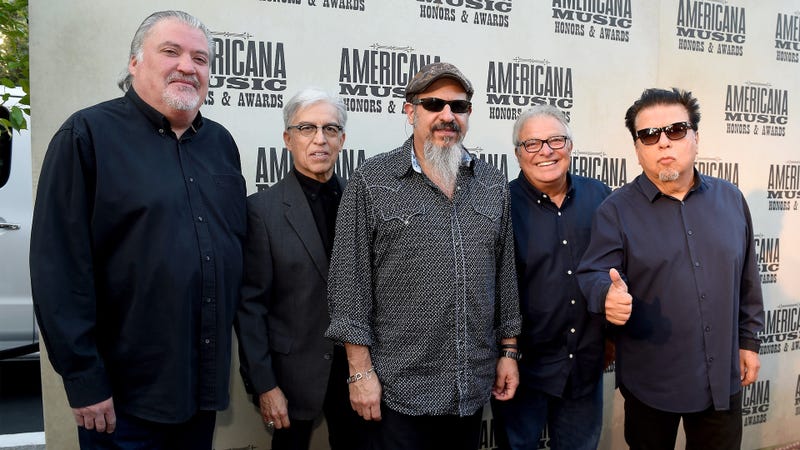 Los Lobos