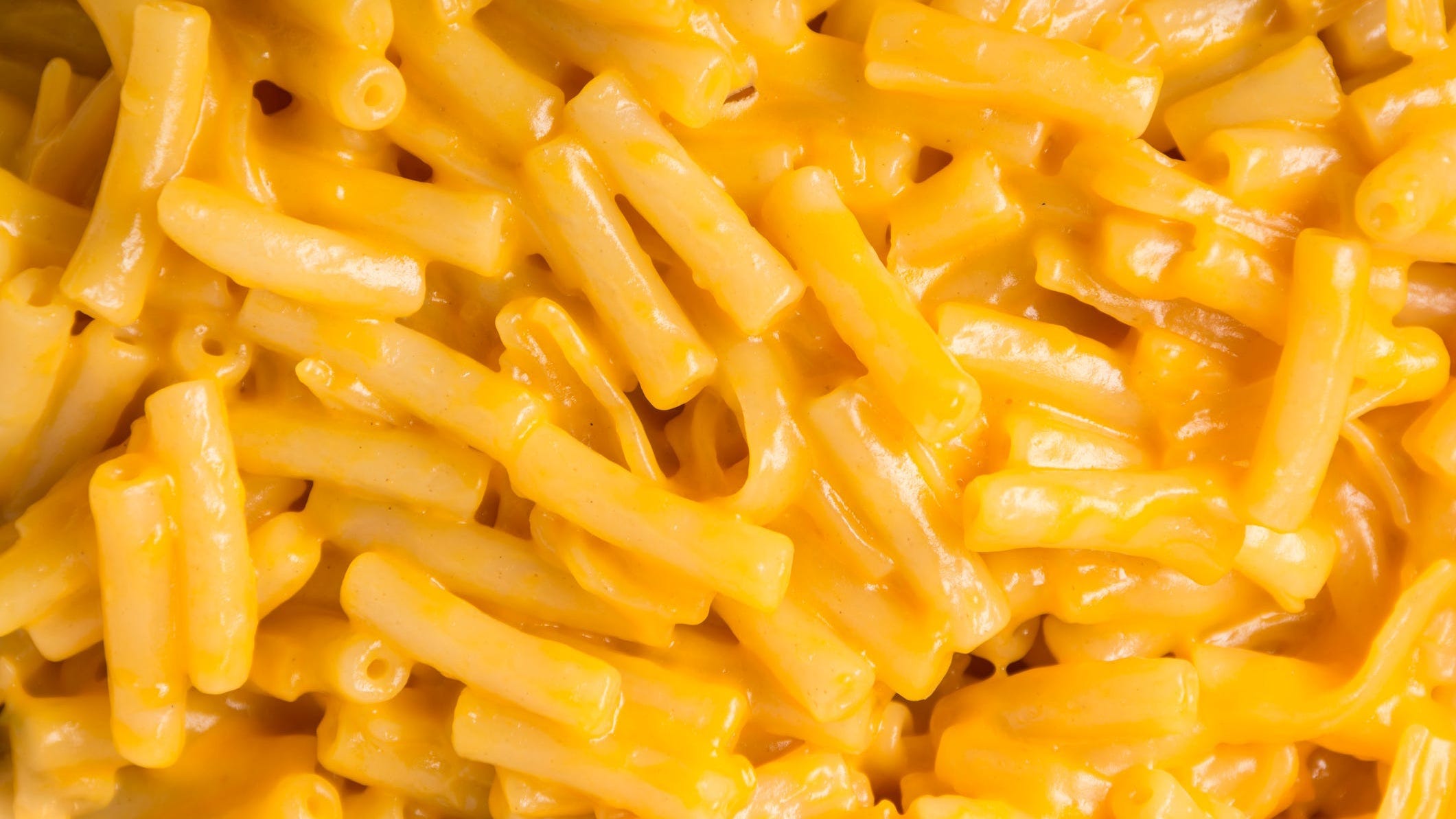 Semi Spills 40,000 Pounds of Mac 'n Cheese on Interstate