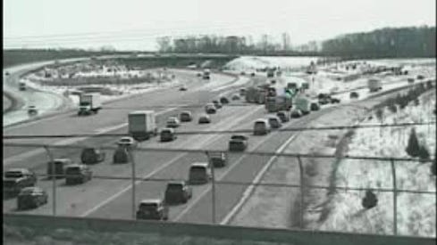 Man gets out of his vehicle on I-75 in Oakland County, hit by minivan