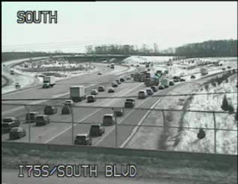 Man hit by minivan on I-75