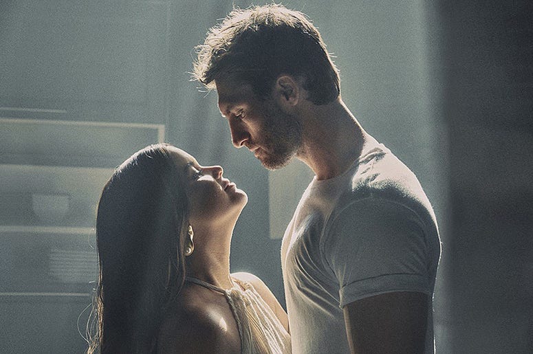 Ryan Hurd and Maren Morris - "Chasing After You"