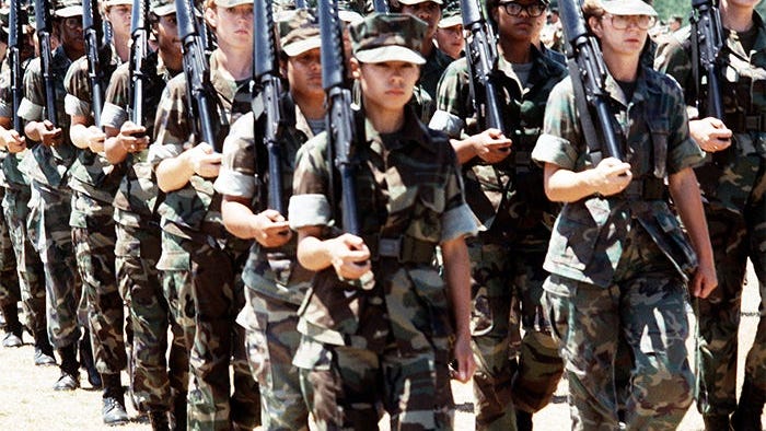 Women should be eligible for the draft, commission tells Congress