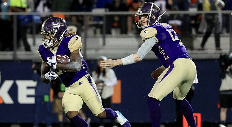 Atlanta Legends quarterback Matt Simms