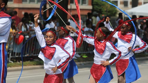 Bud Billiken Parade draws large crowd on South Side for 92nd year