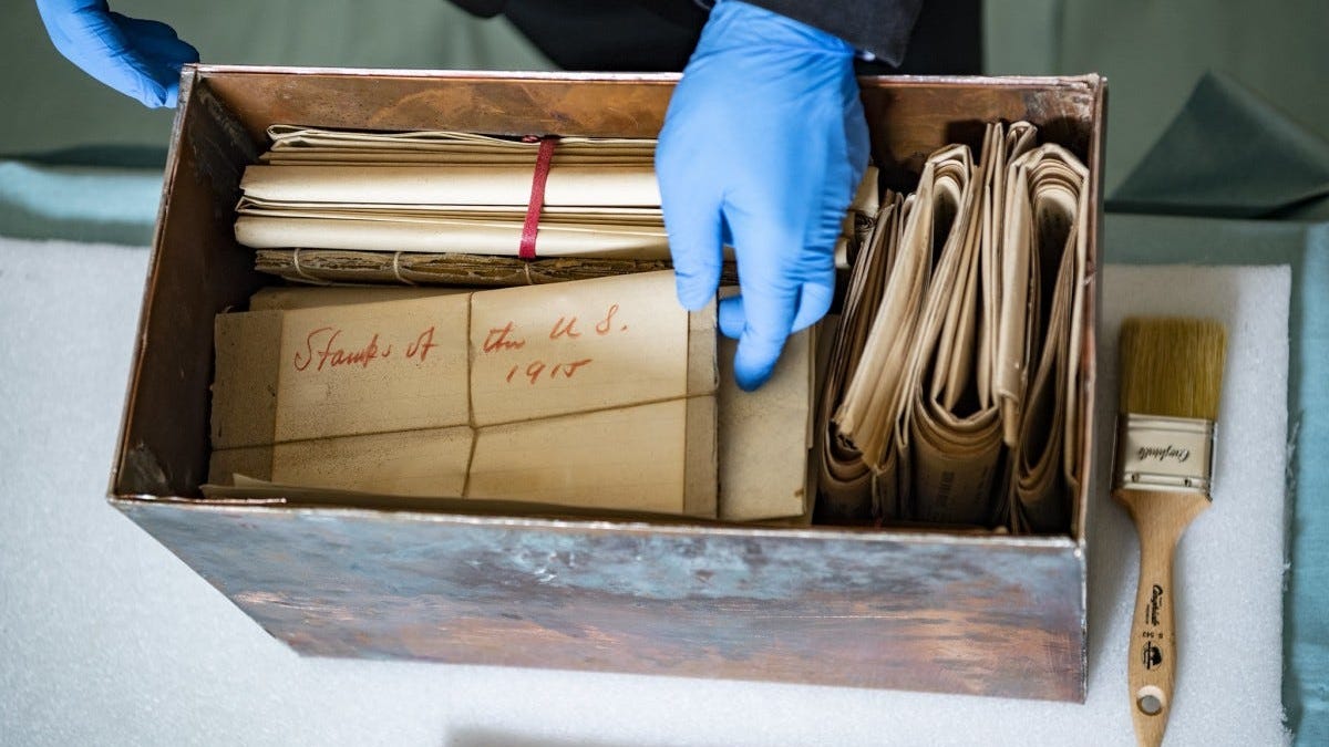 Century-old memorabilia box opened at Arlington Cemetery