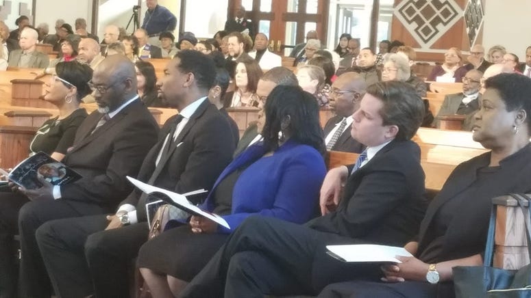 Mayor Keisha Lance Bottoms (far l) and Council President Felicia Moore (far r) at Dr. Lonnie C. King's Memorial Service