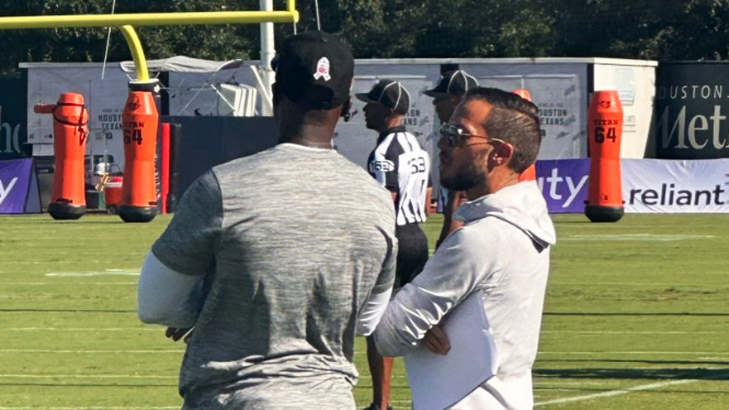 McClain: Texans-Dolphins joint practice like a family reunion for Ryans, McDaniel