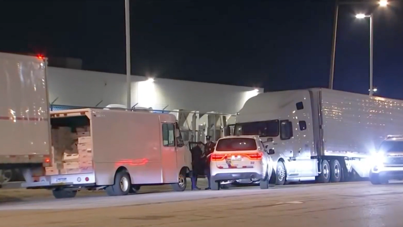 Thieves try to steal $55K worth of beef from cargo truck in South Philly, police say