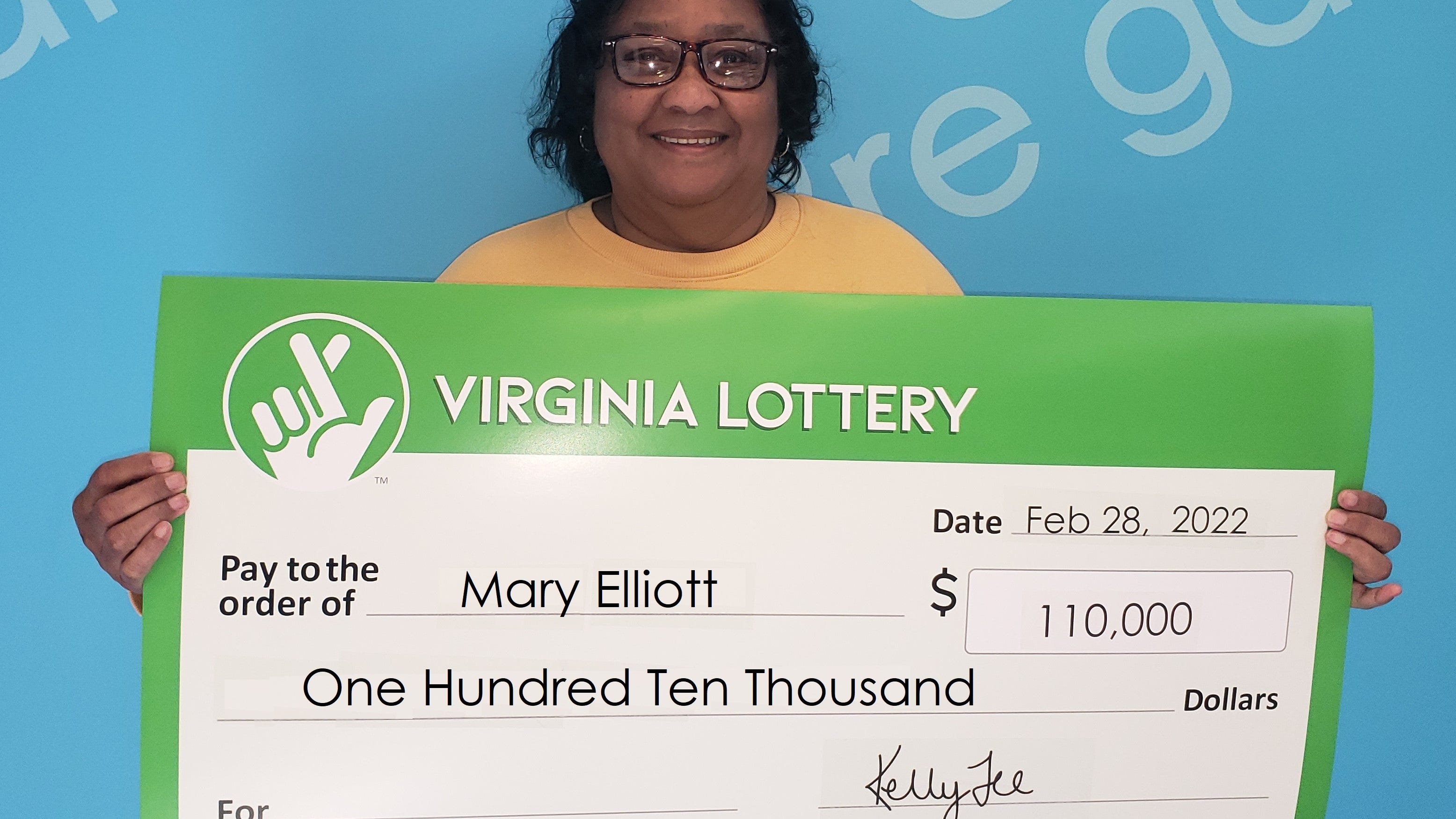 Woman throws away winning lottery ticket
