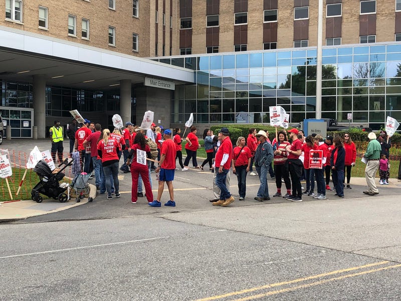 Mercy Hospital strike day 5