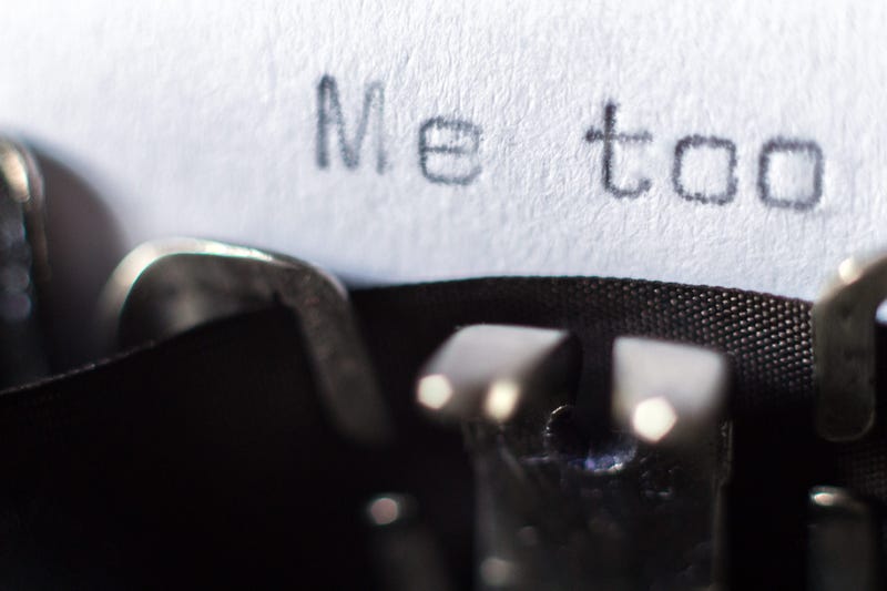 The words "Me too" typed on a typewriter