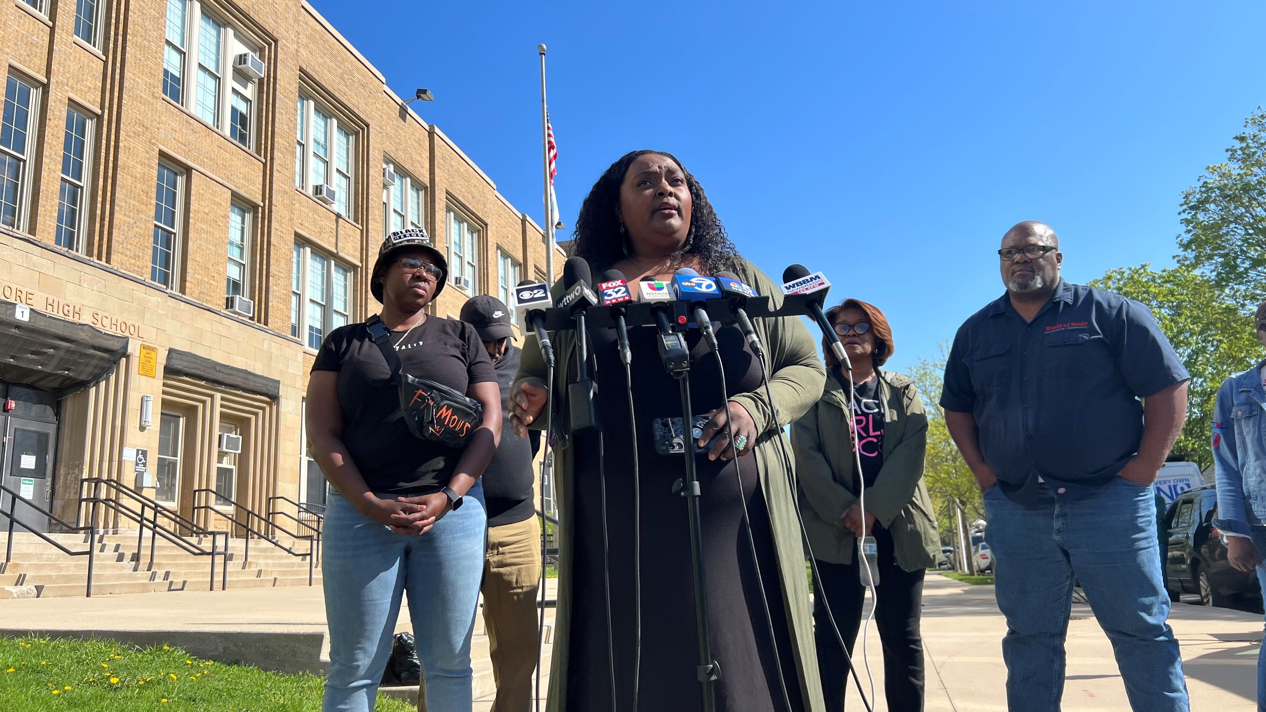 Some South Shore residents push back at plan to house migrants at former school: 'It's a slap in the face'