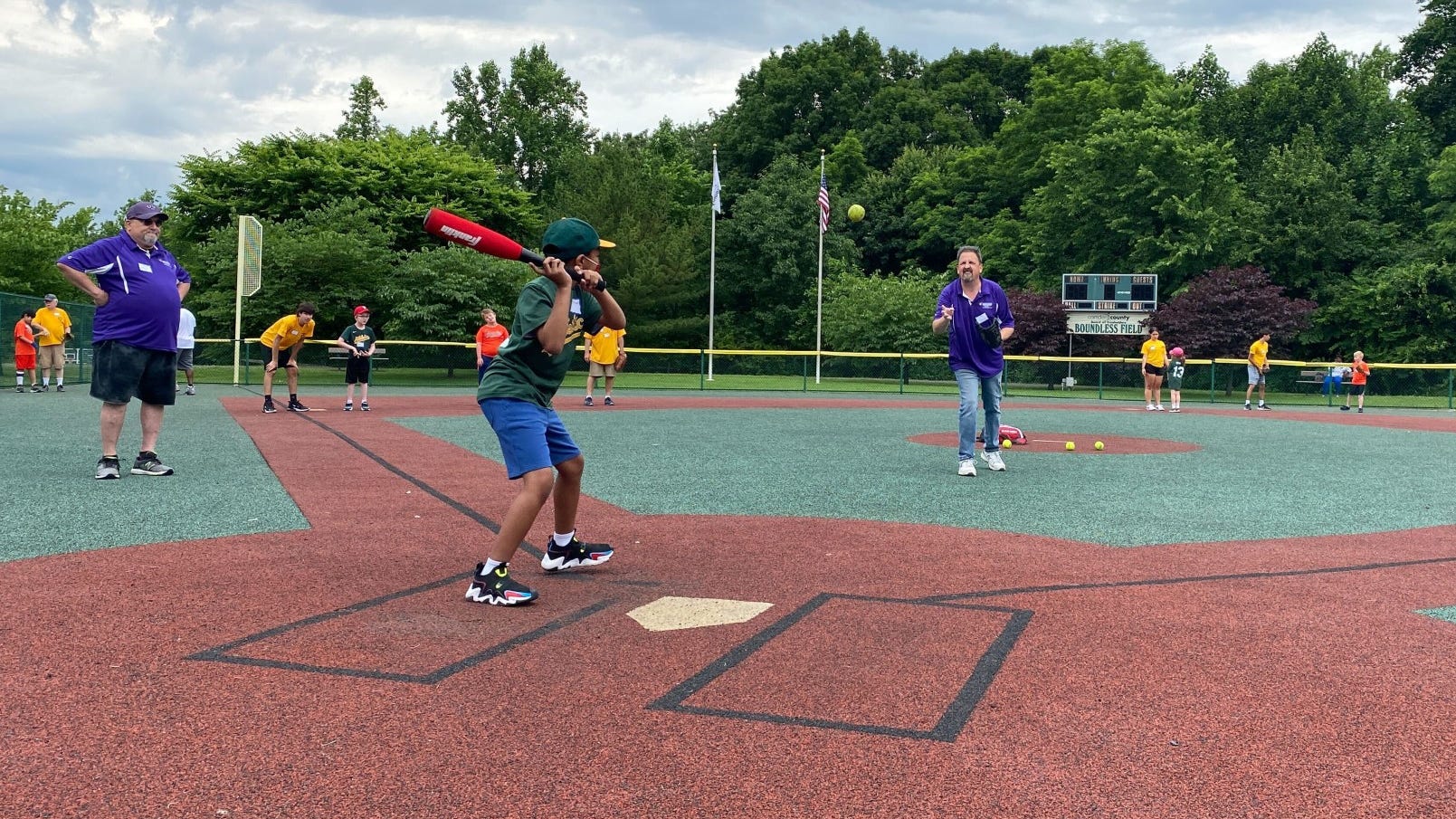 Kids with disabilities enjoy baseball with 'Miracle League'