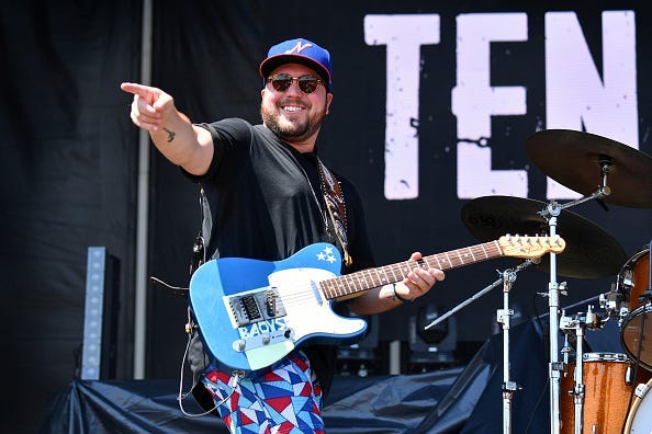 Mitchell Tenpenny, Neon Christmas, Holiday, EP, 