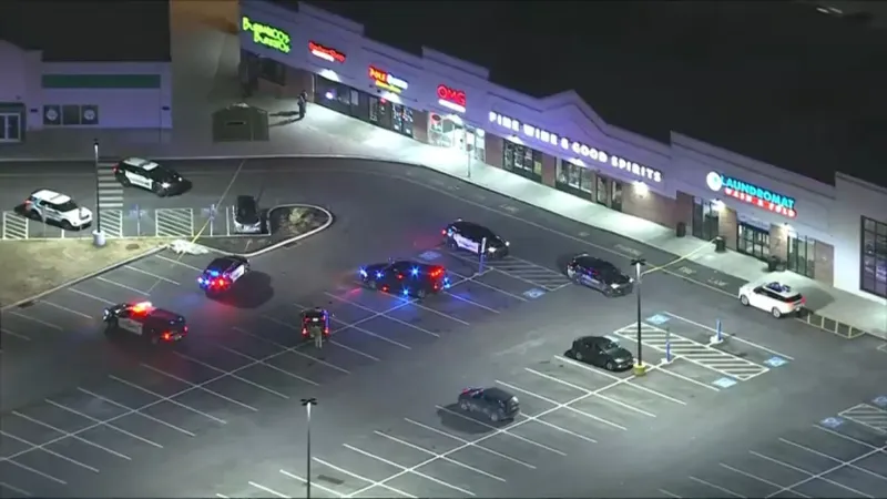 Man shot in leg outside shopping center in Bucks County