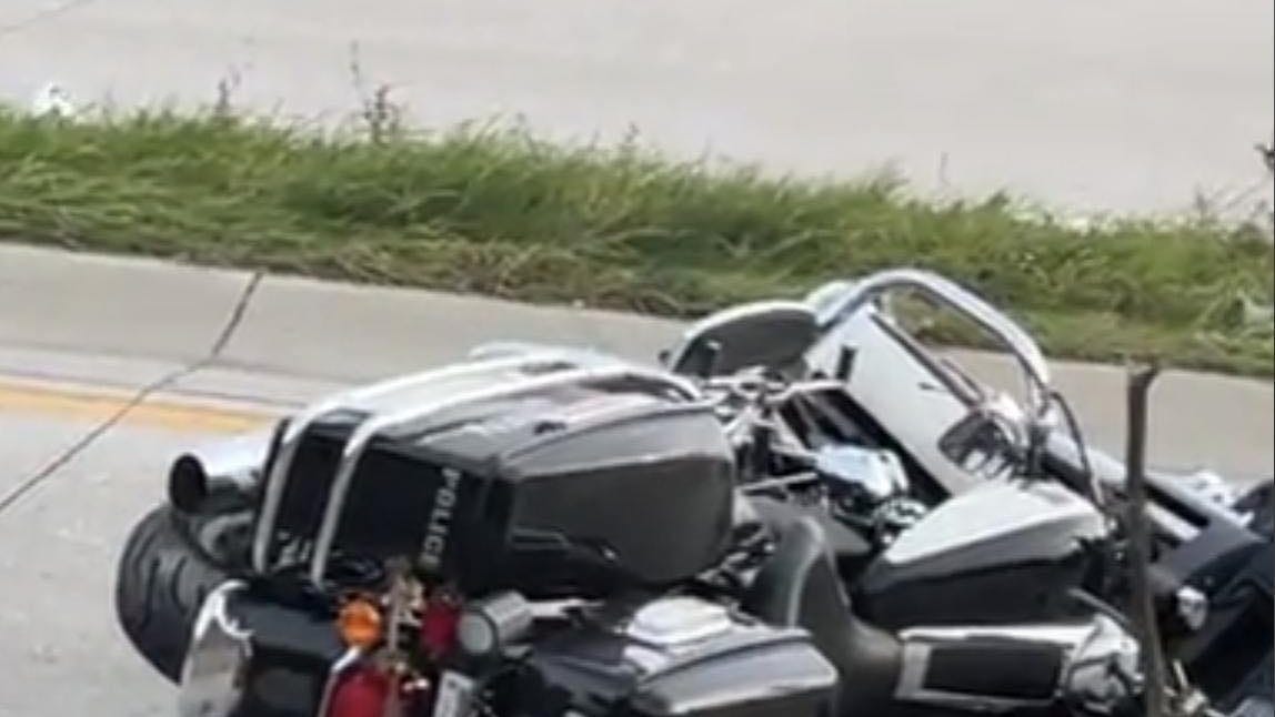 Update: 47-year-old Warren police officer in hospital with 'serious injuries' after crash on motorcycle on I-696