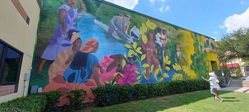 DeSoto unveils first public art mural