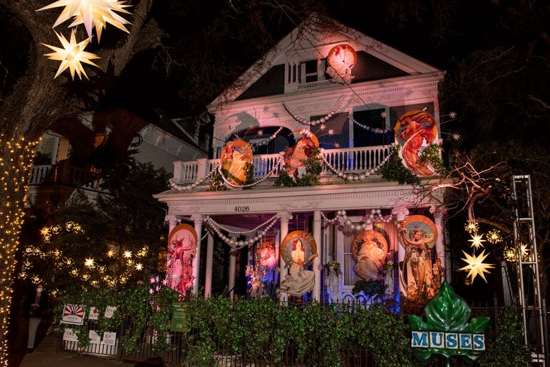 Muses House Float 